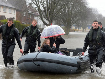 Φόβοι για νέες πλημμύρες στη Βρετανία