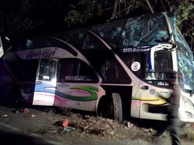 Ταϊλάνδη: Πολύνεκρη σύγκρουση λεωφορείου με φορτηγό