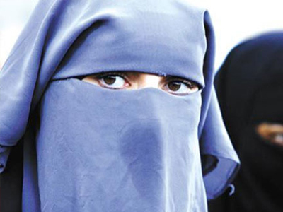 Παρίσι: Δεν επέτρεψε να ελέγξουν τη σύζυγό του που φορούσε μπούρκα