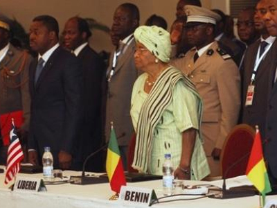 Άρση των κυρώσεων στο Μάλι