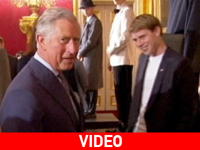 Ο πρίγκιπας Κάρολος στην εβδομάδα μόδας ανδρών του Λονδίνου Ο πρίγκιπας Κάρολος στην εβδομάδα μόδας ανδρών του Λονδίνου