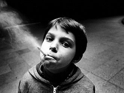 Ένας στους 10 νέους δοκιμάζει τσιγάρο στα 11!