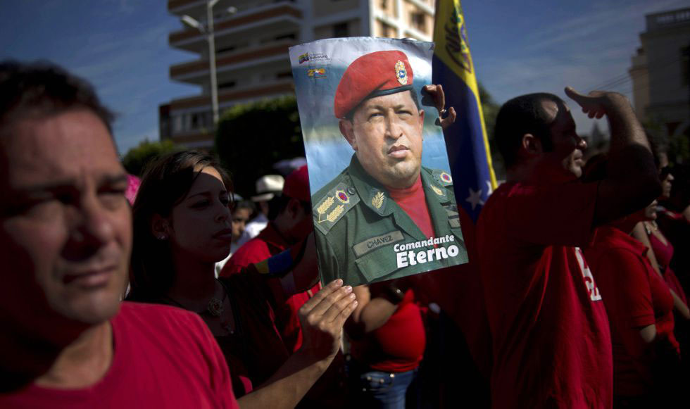 Στους δρόμους για την επέτειο θανάτου του Κομαντάντε
