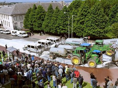 Διαμαρτύρονται οι παραγωγοί γάλακτος στην Κροατία