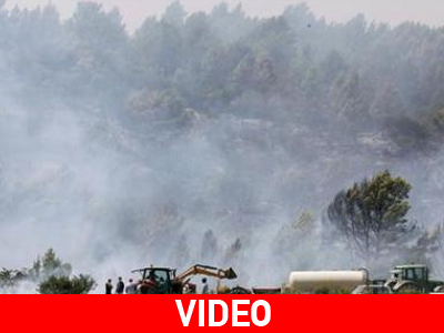 Μαίνεται η πυρκαγιά στο Σπλιτ