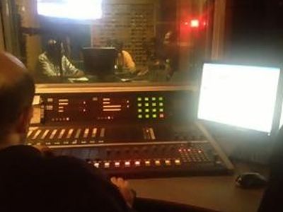 ΕΚΘ: Συγκέντρωση στο ραδιόφωνο της ΕΡΤ3