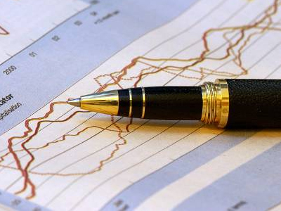 Υποχωρούν τα spreads των ελληνικών ομολόγων