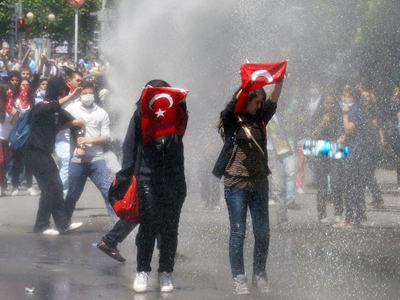 Τουρκία: Παράνομη η απεργία των συνδικάτων