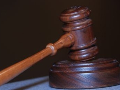 Αυξάνονται τα δικαστικά παράβολα