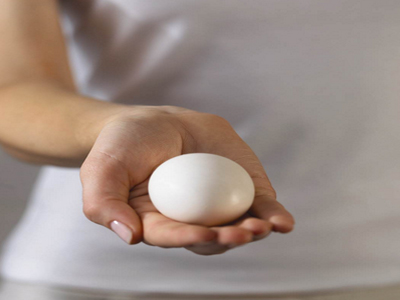 Γονιμότητα: Πότε είναι απαραίτητα τα «δανεικά» ωάρια;