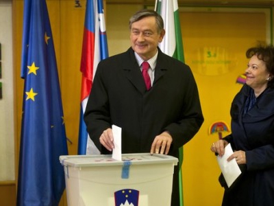 Σλοβενία: Στις κάλπες για τον δεύτερο γύρο των εκλογών