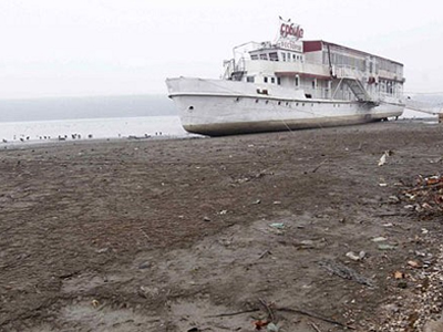 Μειώνεται συνεχώς η στάθμη των υδάτων στον Δούναβη