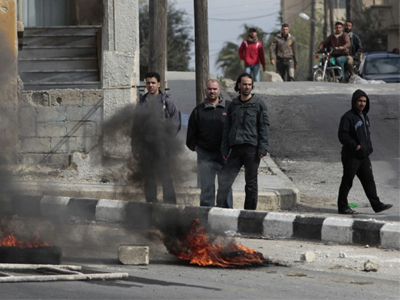 Συρία: Επίθεση στην Ντεράα από τις κυβερνητικές δυνάμεις