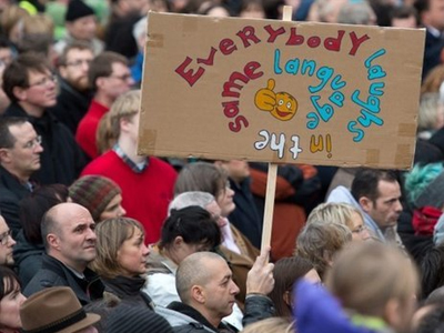 Συγκεντρώσεις αλληλεγγύης υπέρ της Γαλλίας σε ΗΠΑ και ευρωπαϊκές χώρες