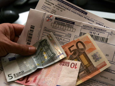 Παραμένει στους λογαριασμούς ρεύματος το τέλος ακινήτων