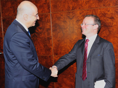 Συνάντηση Ν. Δένδια με τον πρέσβη John Kittmer