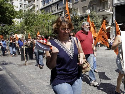 Παμπελοποννησιακή πορεία καθηγητών κατά της διαθεσιμότητας