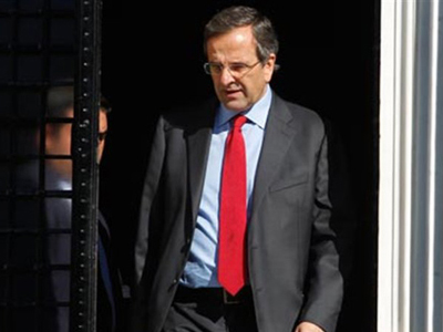 Επαφές Σαμαρά με υπουργούς στο Μαξίμου