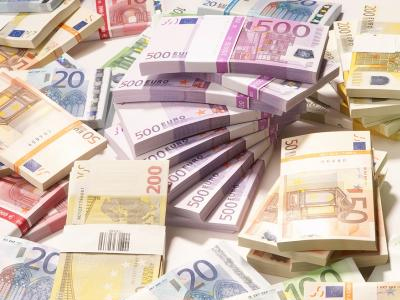 Συρρικνώθηκε το πρωτογενές έλλειμμα