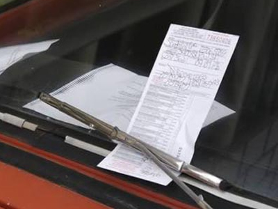 Η παράνομη στάθμευση πάει… σύννεφο! Η παράνομη στάθμευση πάει… σύννεφο!