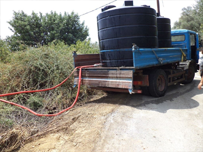 Χανιά: Μεταφέρουν νερό με υδροφόρες λόγω λειψυδρίας