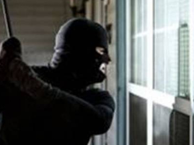 Θεσσαλονίκη: Συνελήφθη διαρρήκτης με πλούσια… δράση