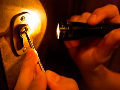 Συλλήψεις διαρρηκτών στην Αττική