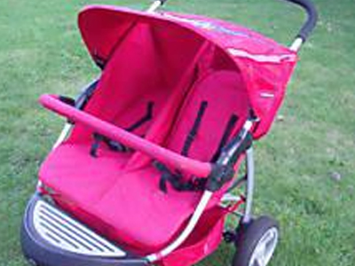 Τα δίδυμα εγγονάκια και η… Φιλιππινέζα