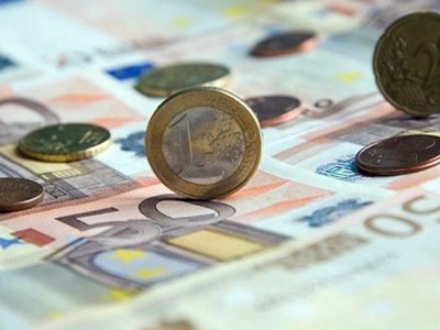 ΥΠΟΙΚ: Στα 4,2 δις το δημοσιονομικό κενό