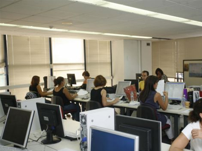 Ανακαλούνται όλες οι άδειες ενόψει εκλογών