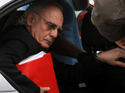 Αποχωρεί από τη δίκη ο Άκης