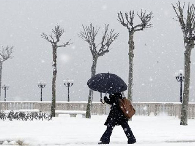 Τουρκία και Ρουμανία «παρέλυσαν» από τις χιονοπτώσεις