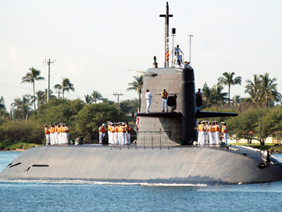 Ξαναμπαίνουν οι Ιάπωνες στο «παιχνίδι» των εξοπλισμών