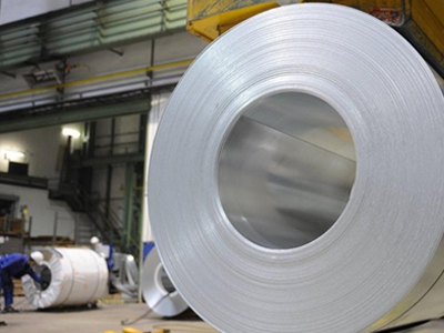 Μείωση εισαγωγών στη βιομηχανία