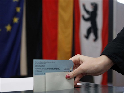 Γερμανία: Κυβέρνηση με ευρύ συνασπισμό «βλέπουν» οι δημοσκοπήσεις