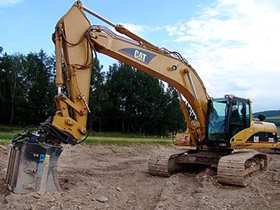 Έκλεψαν μέχρι και εκσκαφέα