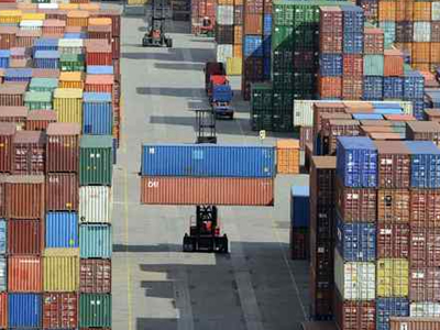 ΠΣΕ: Υπό πίεση οι ελληνικές εξαγωγές