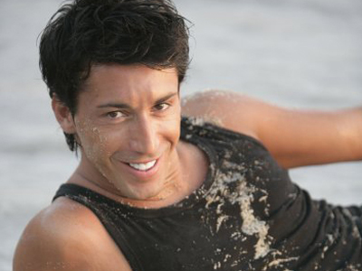 Κ. Εμμανουήλ: Ο κομμωτής των σταρ!