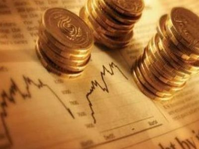 Μειώθηκε το εμπορικό έλλειμμα