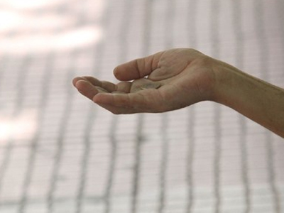 Εξωθούσαν τα παιδιά τους σε επαιτεία