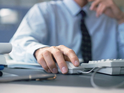 Νόμος-εξπρές για άνοιγμα επαγγελμάτων