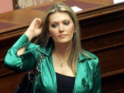 Η Εύα συγχωρεί…