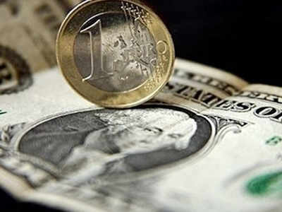Οριακή άνοδος για το ευρώ