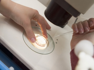 Γονιμότητα: Πώς να αξιολογήσετε μια μονάδα εξωσωματικής γονιμοποίησης