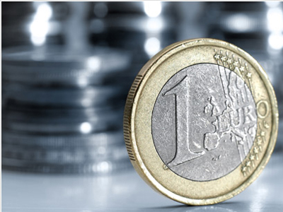 Πτώση ευρώ λόγω… Σαρκοζί