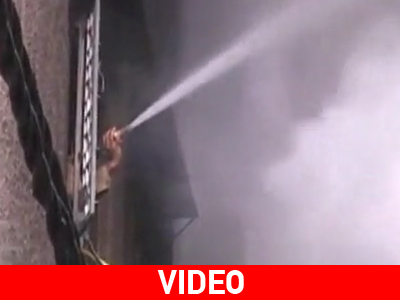 Φωτιά σε εργοστάσιο στο Νέο Δελχί