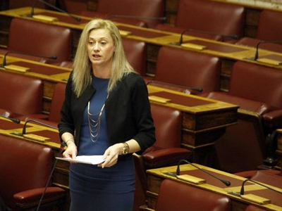 Όλοι – όλοι αντάμα και η Ραχήλ χώρια