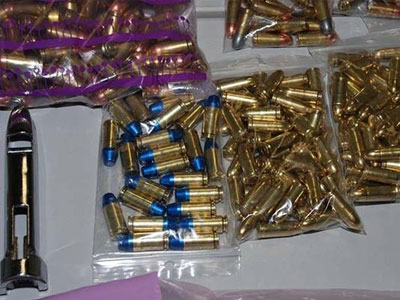 Λάρισα: Σε «βιοτεχνία» πυρομαχικών είχε μετατρέψει το σπίτι του 46χρονος