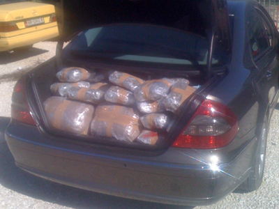 Διακινούσαν ναρκωτικά μέσα σε ταξί