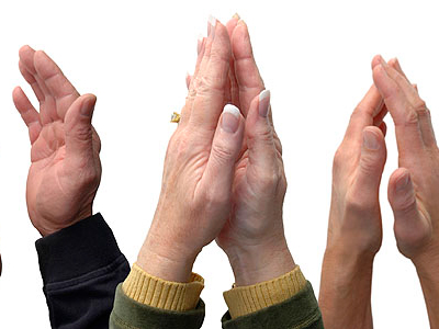 Το χειροκρότημα είναι κολλητικό